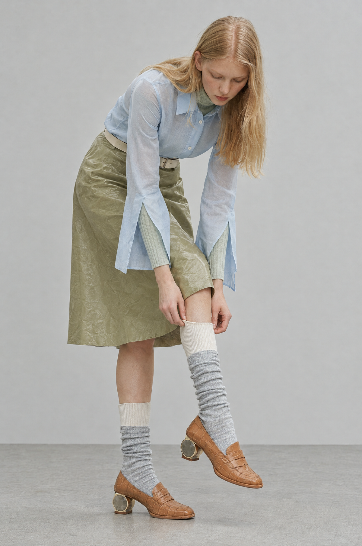 Color Dip Knee Socks