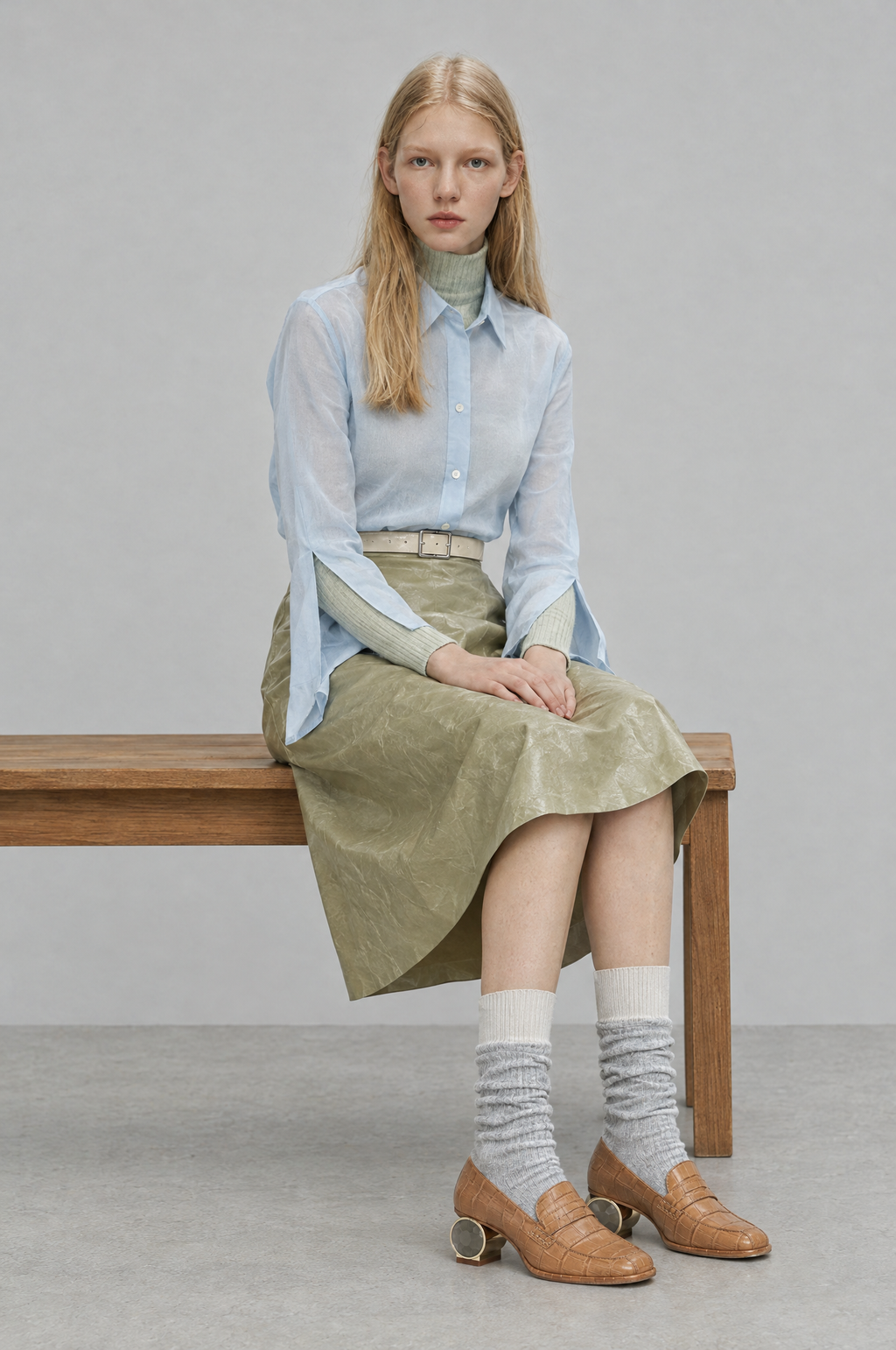 Color Dip Knee Socks
