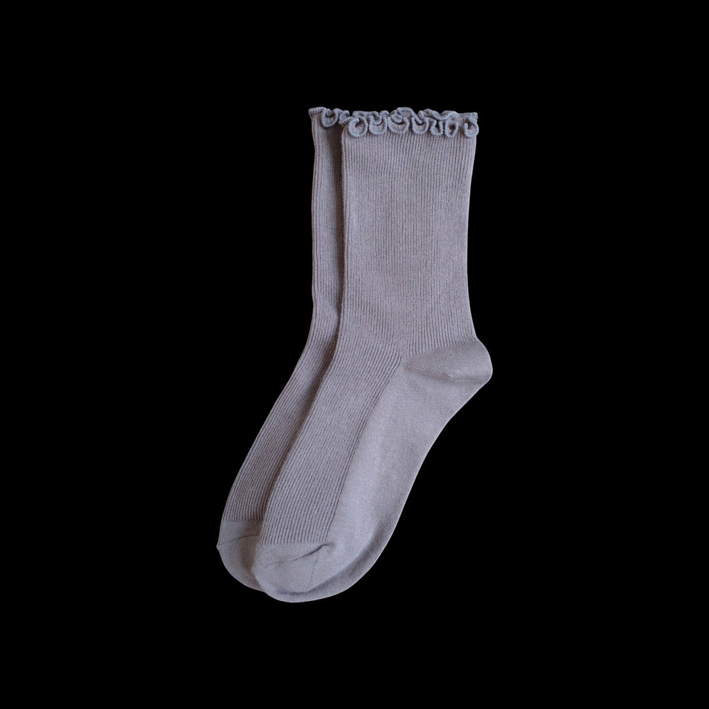 SUNMOOL grey curly ruffle socks with a loose-fit ruffle cuff.