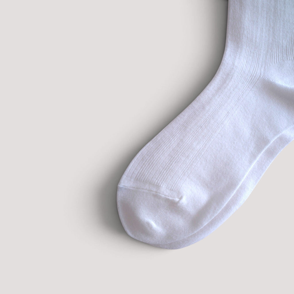 SUNMOOL white Pastel Cloud crew socks with a soft ribbed texture